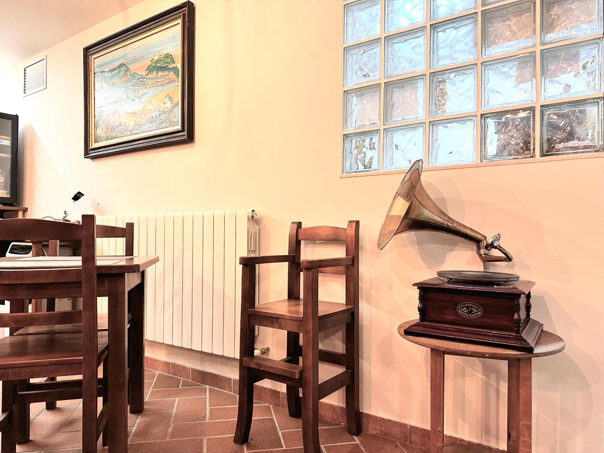 Hostal Rural 18 De Abril Olite Esterno foto